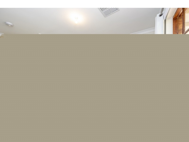 5 Silkwood Close, Halls Head WA 6210