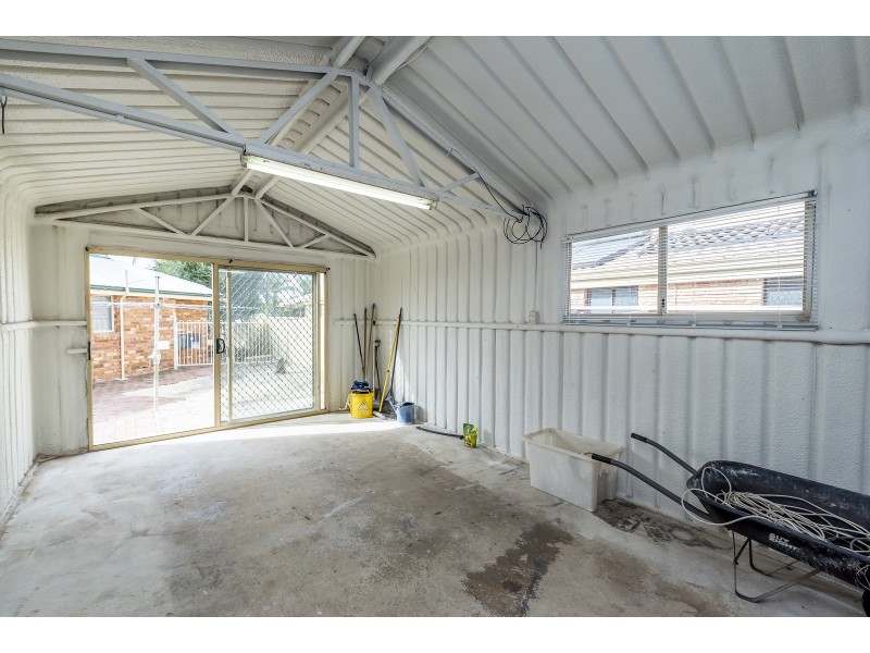 5 Silkwood Close, Halls Head WA 6210