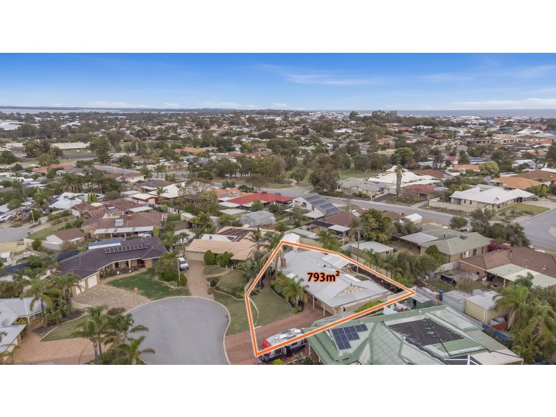 5 Silkwood Close, Halls Head WA 6210