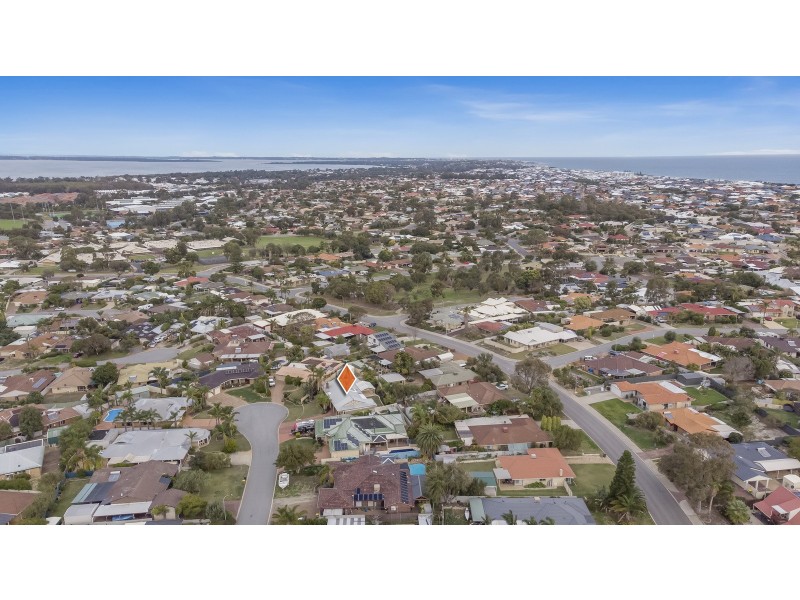 5 Silkwood Close, Halls Head WA 6210