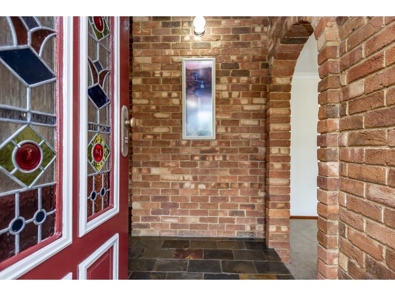 5 Silkwood Close, Halls Head WA 6210