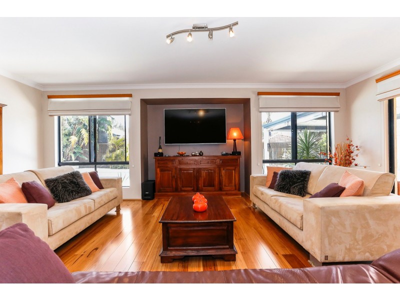 45 Jardine Street, Stirling WA 6021