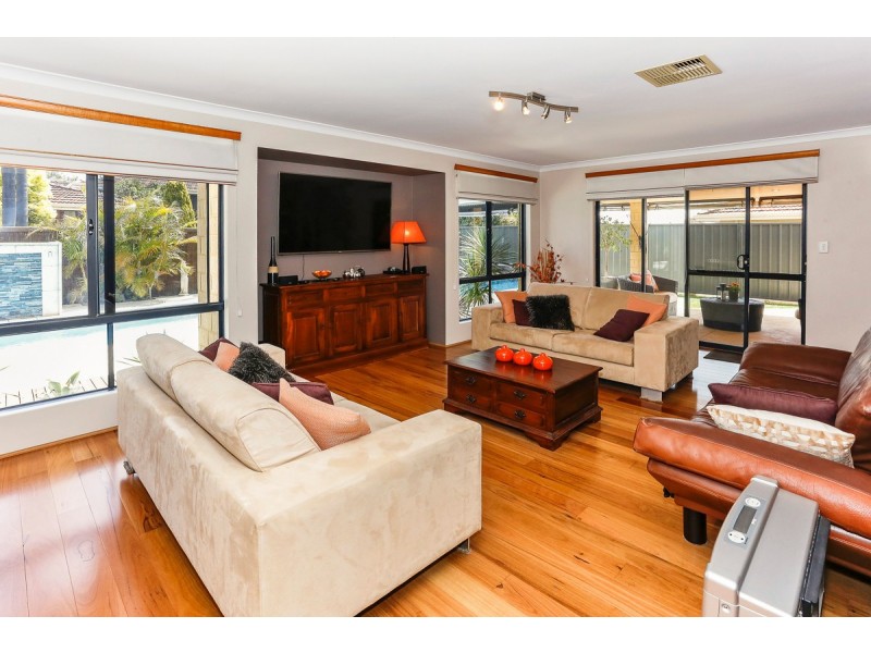 45 Jardine Street, Stirling WA 6021