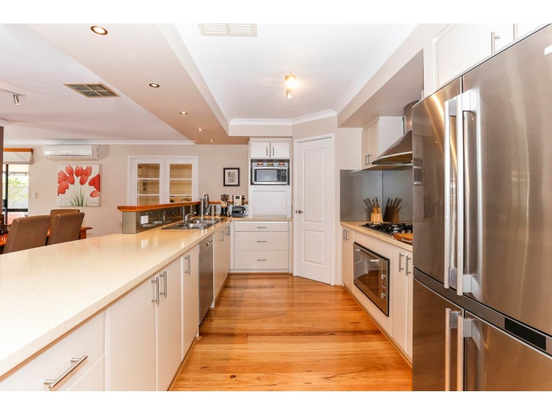 45 Jardine Street, Stirling WA 6021