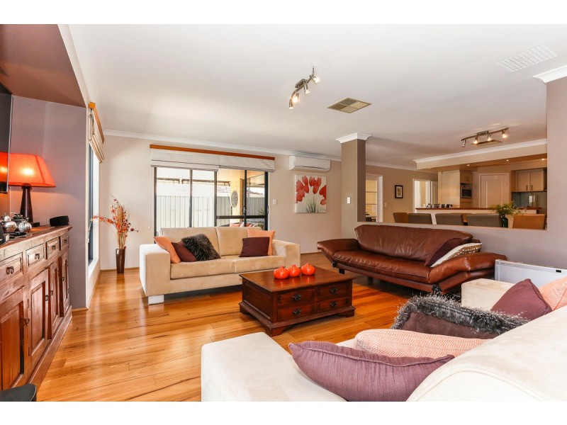 45 Jardine Street, Stirling WA 6021