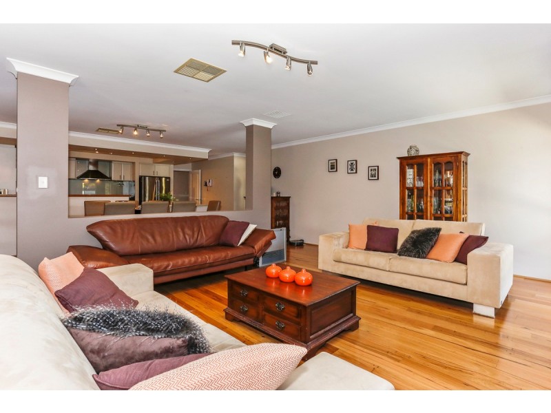 45 Jardine Street, Stirling WA 6021