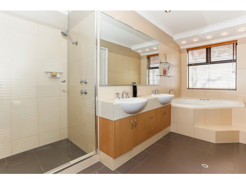 45 Jardine Street, Stirling WA 6021