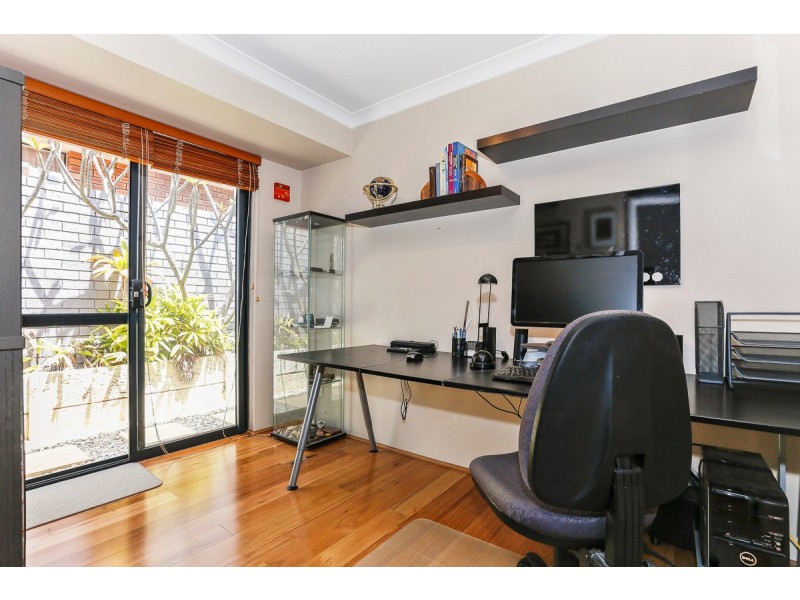 45 Jardine Street, Stirling WA 6021