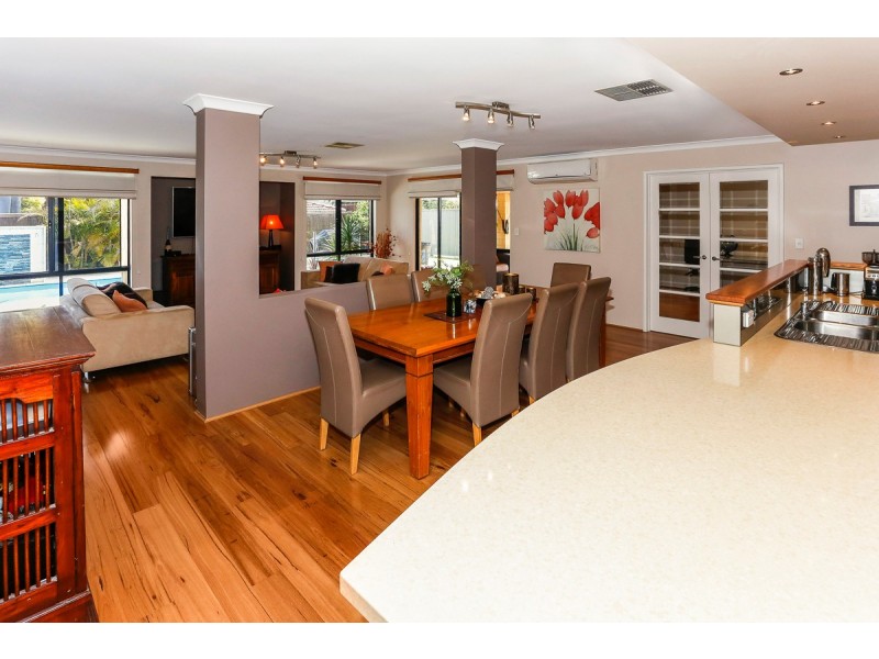 45 Jardine Street, Stirling WA 6021