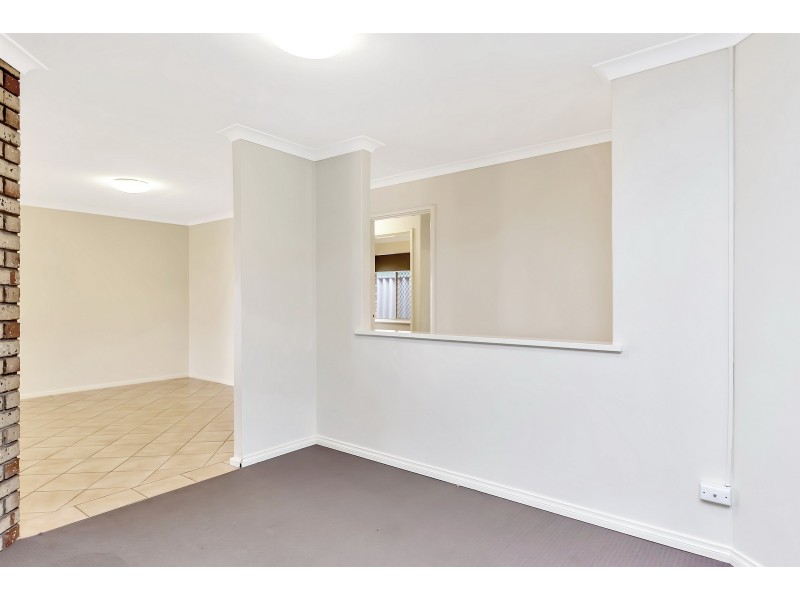 8 Allamanda Way, Halls Head WA 6210