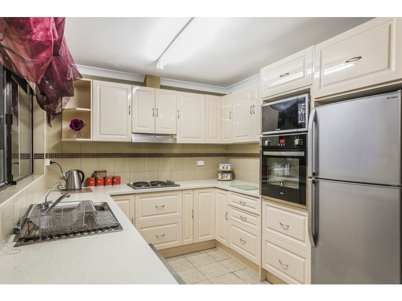 14 Lynda Crescent, Cooloongup WA 6168