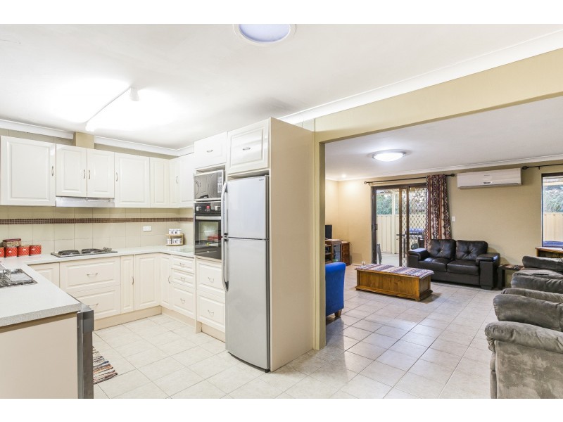 14 Lynda Crescent, Cooloongup WA 6168