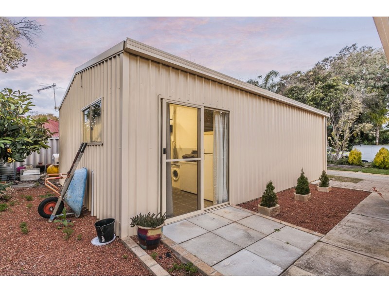 14 Lynda Crescent, Cooloongup WA 6168