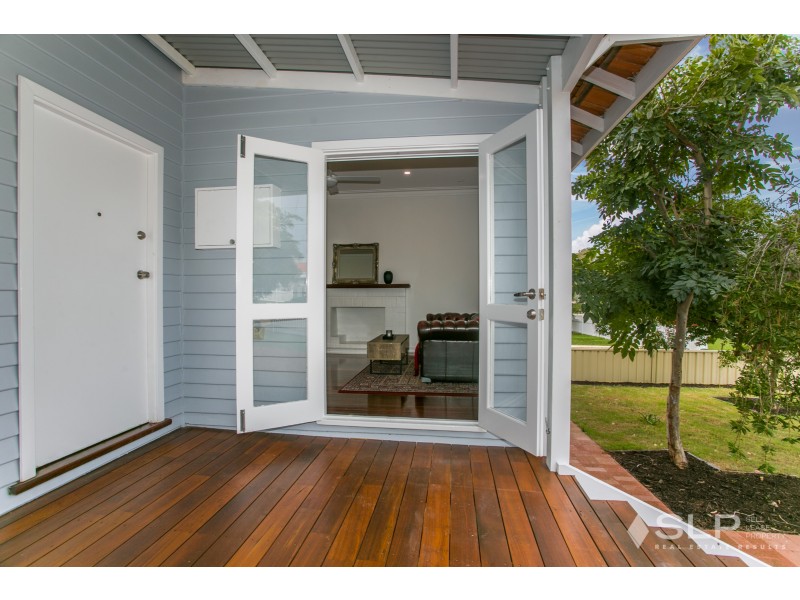 6 Harwood Street, Hilton WA 6163