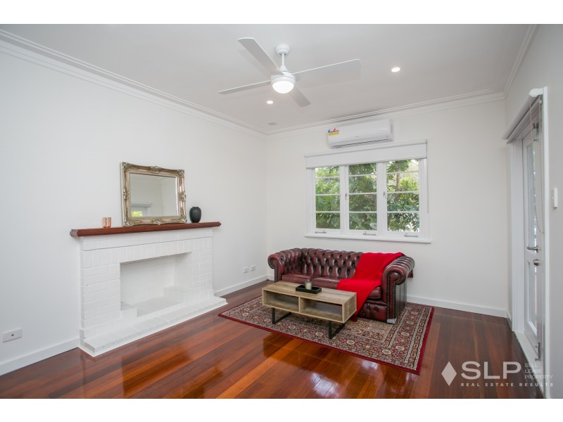 6 Harwood Street, Hilton WA 6163