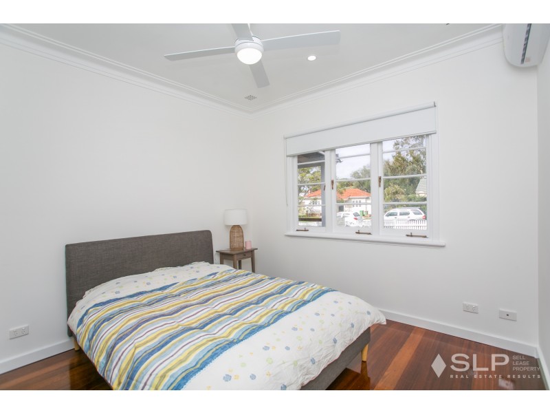 6 Harwood Street, Hilton WA 6163