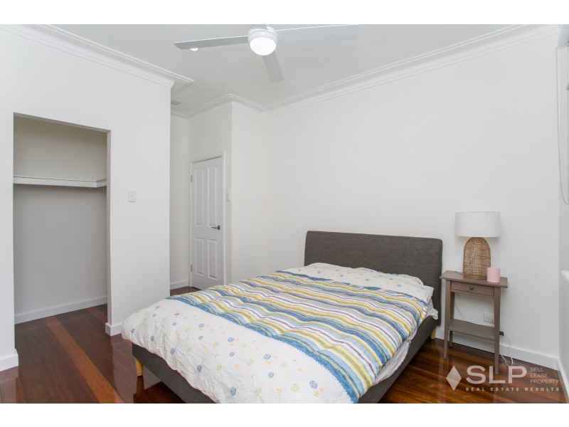 6 Harwood Street, Hilton WA 6163