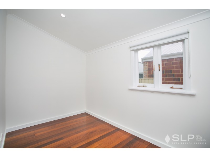 6 Harwood Street, Hilton WA 6163