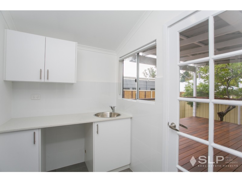 6 Harwood Street, Hilton WA 6163