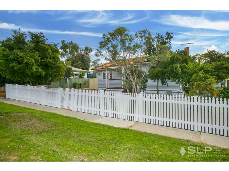 6 Harwood Street, Hilton WA 6163