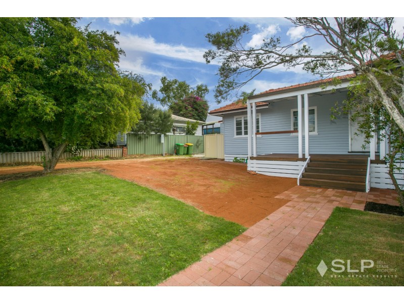 6 Harwood Street, Hilton WA 6163