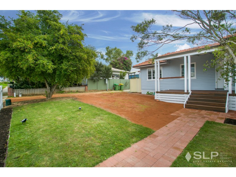 6 Harwood Street, Hilton WA 6163