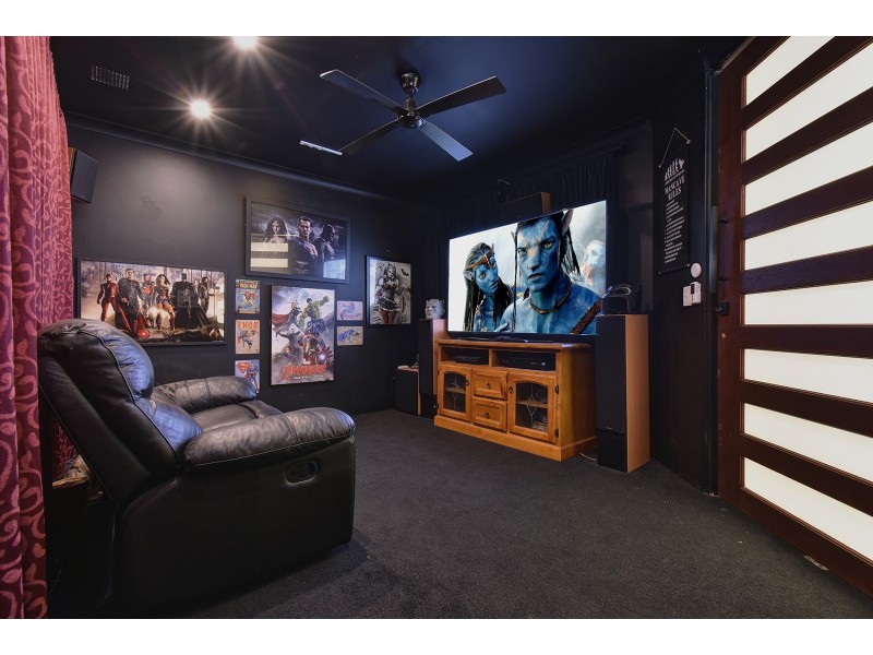 82 Viridian Drive, Banksia Grove WA 6031