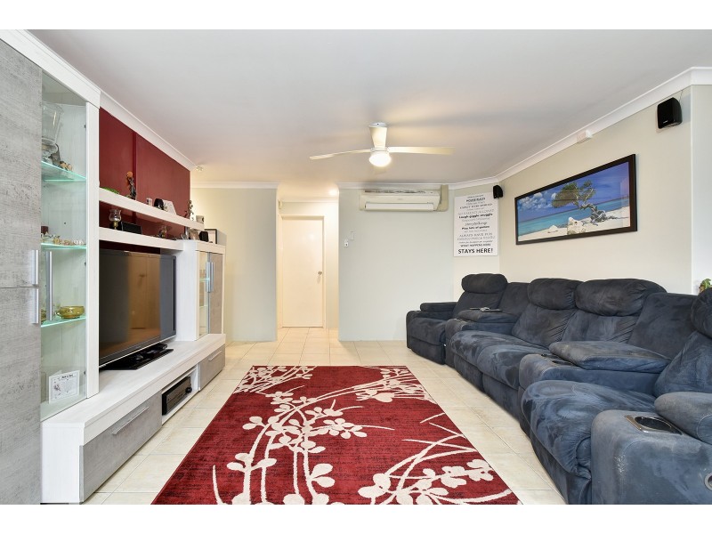 82 Viridian Drive, Banksia Grove WA 6031