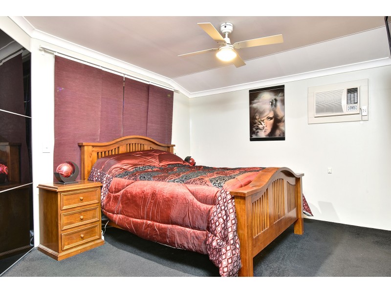 82 Viridian Drive, Banksia Grove WA 6031