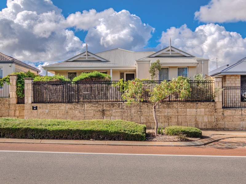 82 Price Parkway, Bertram WA 6167