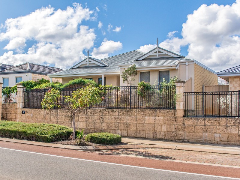 82 Price Parkway, Bertram WA 6167