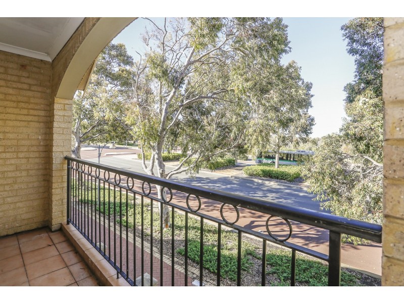 9 Grand Boulevard, Joondalup WA 6027