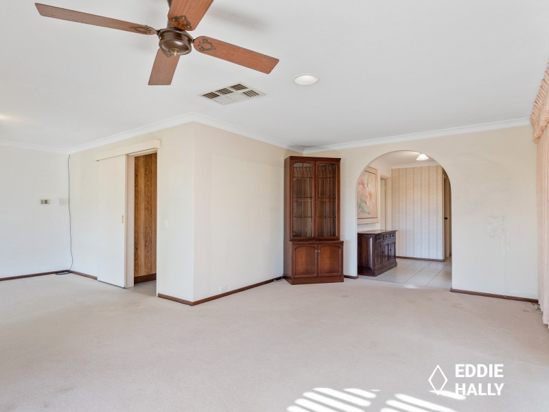 11 Moorhen Drive, Yangebup WA 6164