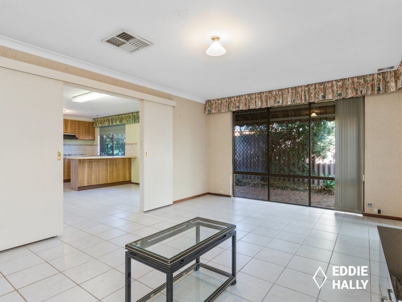 11 Moorhen Drive, Yangebup WA 6164