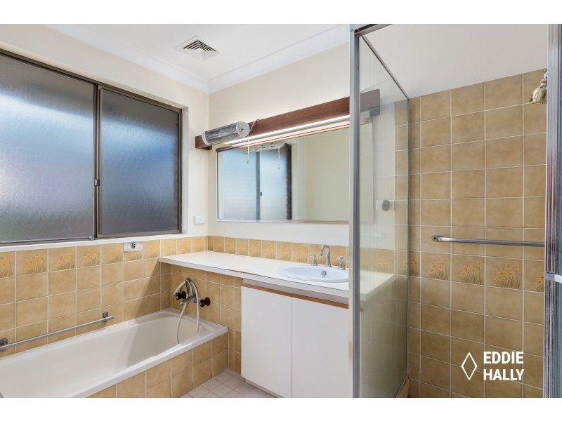 11 Moorhen Drive, Yangebup WA 6164