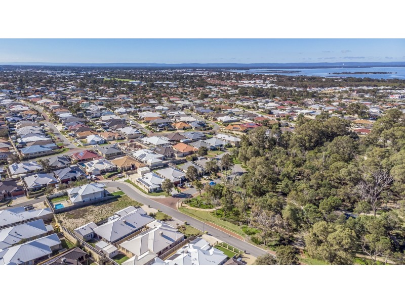 10 Carissa Turn, Halls Head WA 6210