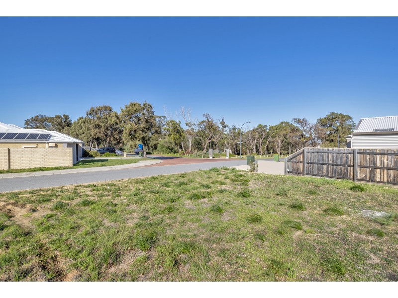10 Carissa Turn, Halls Head WA 6210