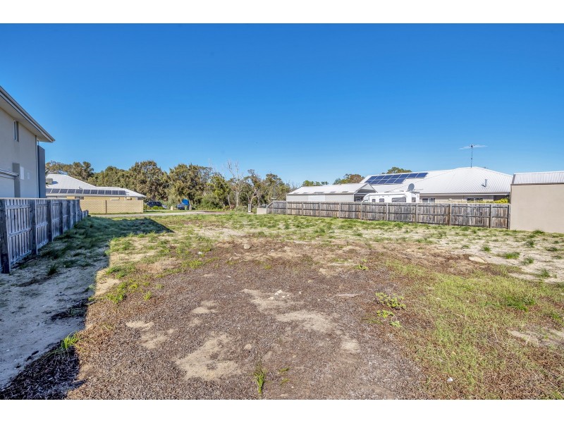 10 Carissa Turn, Halls Head WA 6210