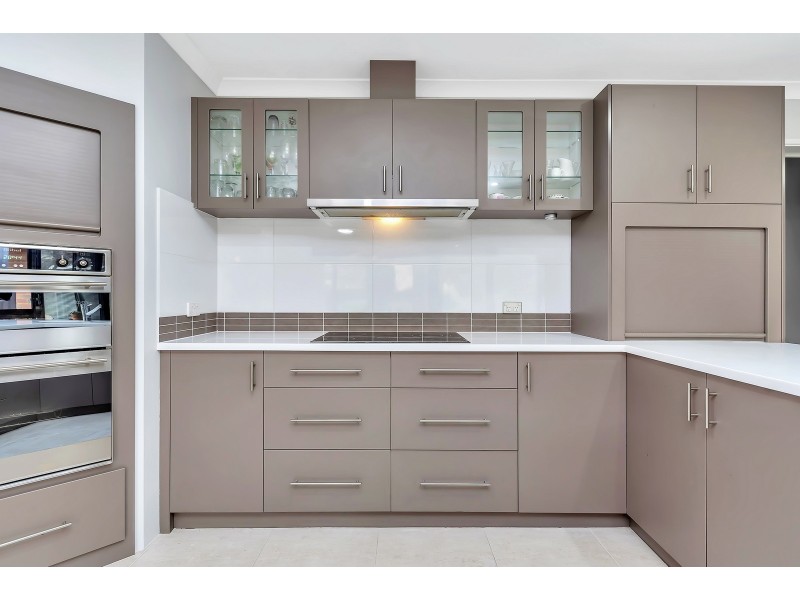 26 Grasshill Grange, Halls Head WA 6210