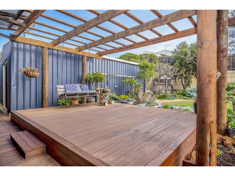 26 Grasshill Grange, Halls Head WA 6210