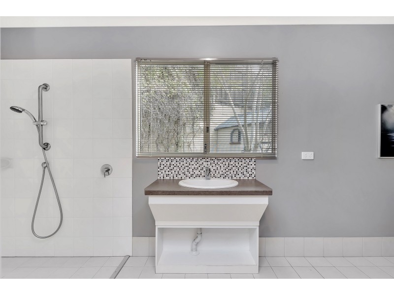 26 Grasshill Grange, Halls Head WA 6210