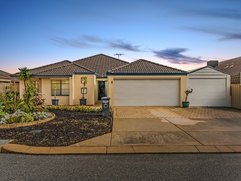 6 Lakewood Grove, Bertram WA 6167