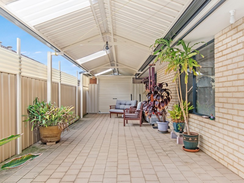 6 Lakewood Grove, Bertram WA 6167