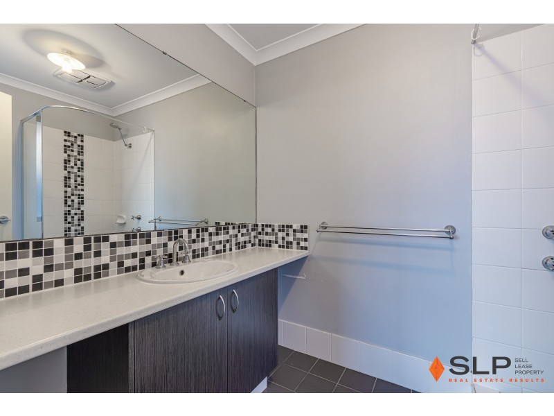 4 Pistil Link, Banksia Grove WA 6031