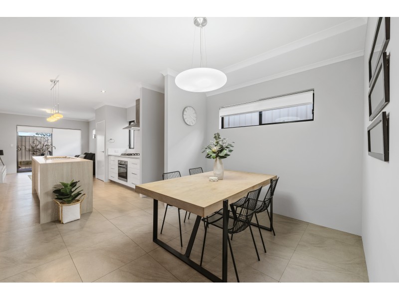 7 Traminer Way, Pearsall WA 6065