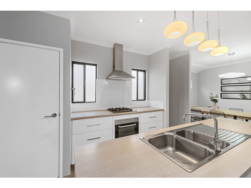 7 Traminer Way, Pearsall WA 6065