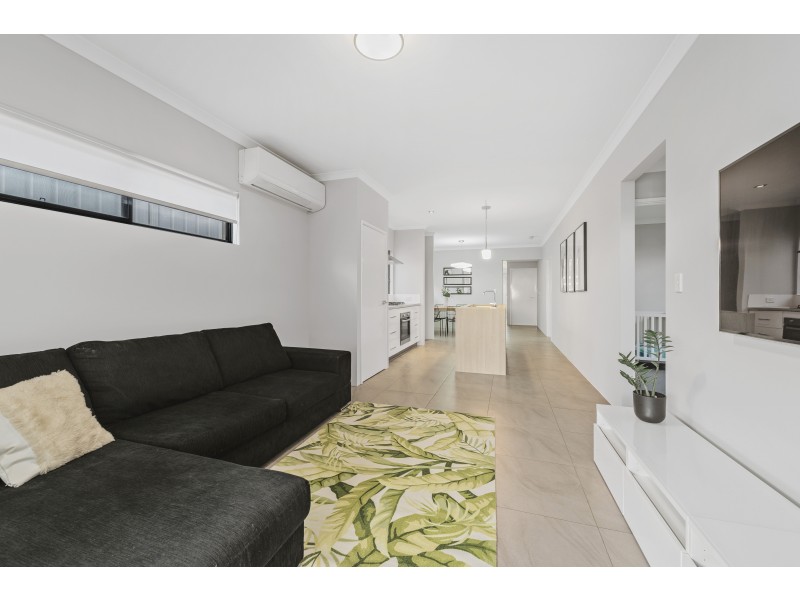 7 Traminer Way, Pearsall WA 6065