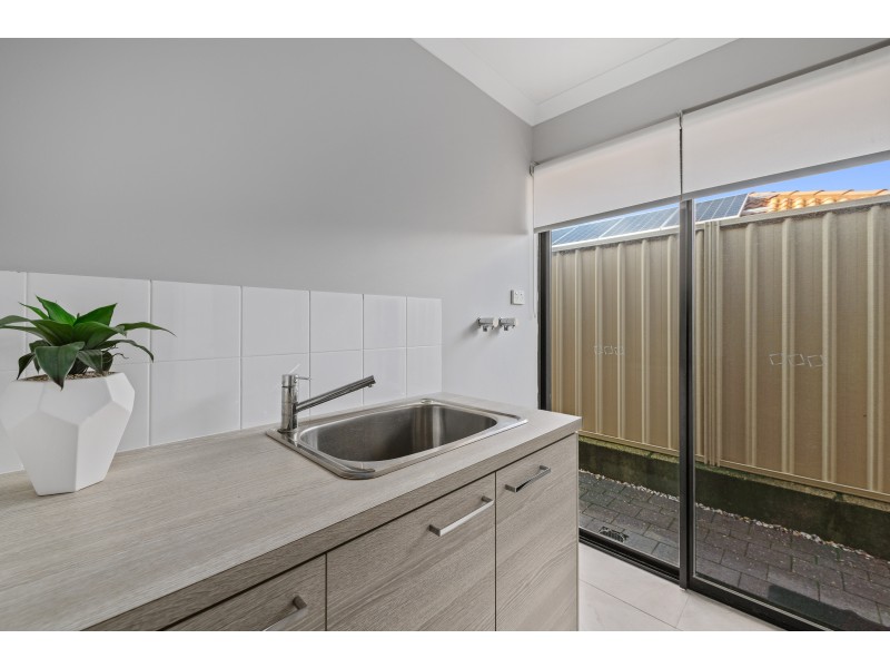 7 Traminer Way, Pearsall WA 6065