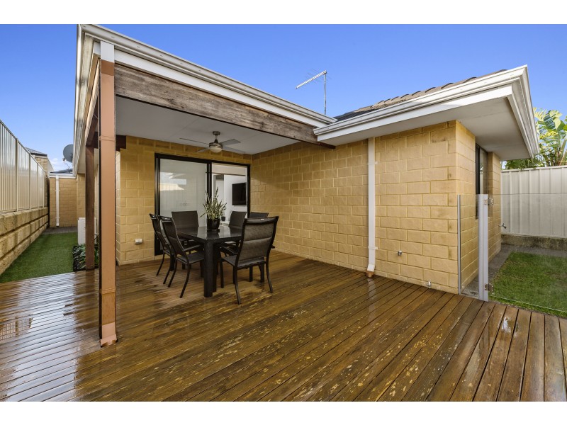 7 Traminer Way, Pearsall WA 6065