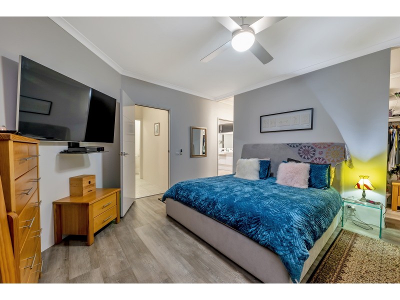 12 Valley Road, Halls Head WA 6210